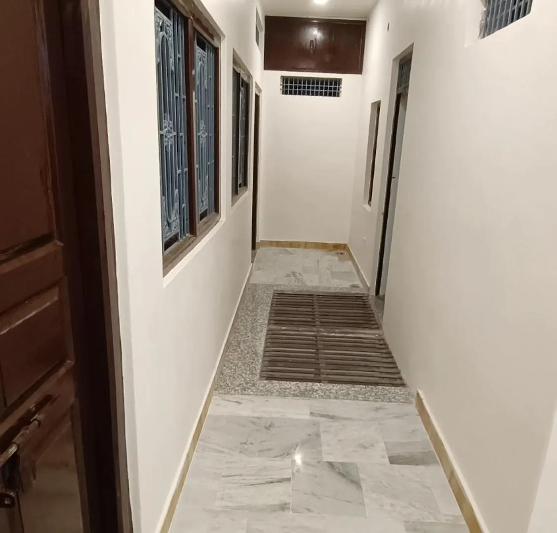 Shri Shri Kashi Vishwanath Guest House Βαρανάσι Ινδία