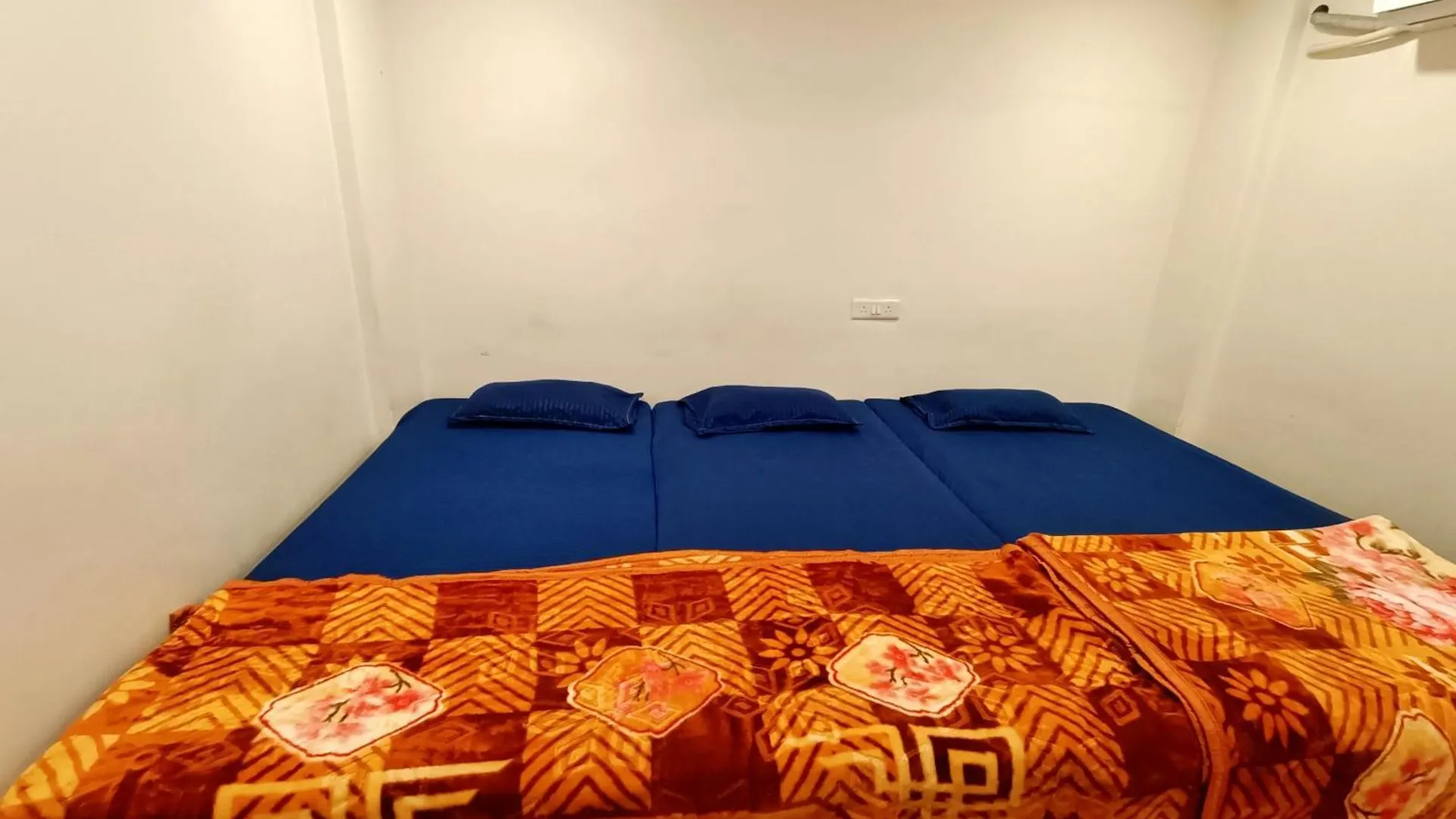 Shri Shri Kashi Vishwanath Guest House Βαρανάσι 0*,